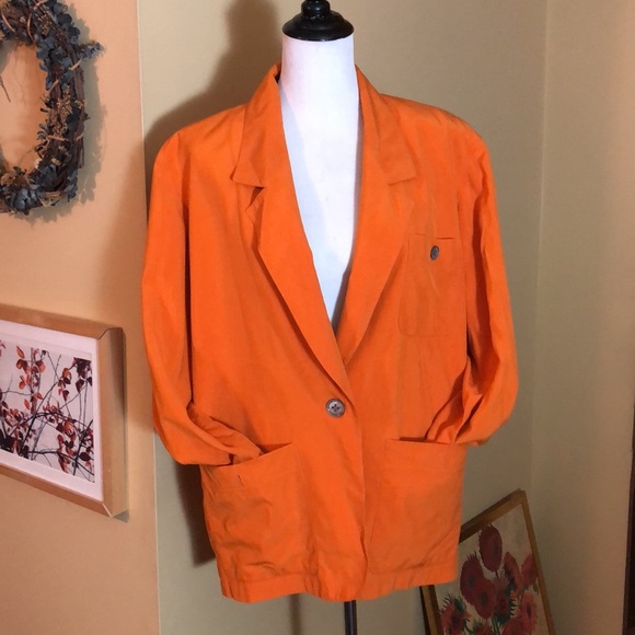 VINTAGE’80s Anne Klein II Size Medium 100% Silk Vivid Orange Longline Blazer - Picture 2 of 16